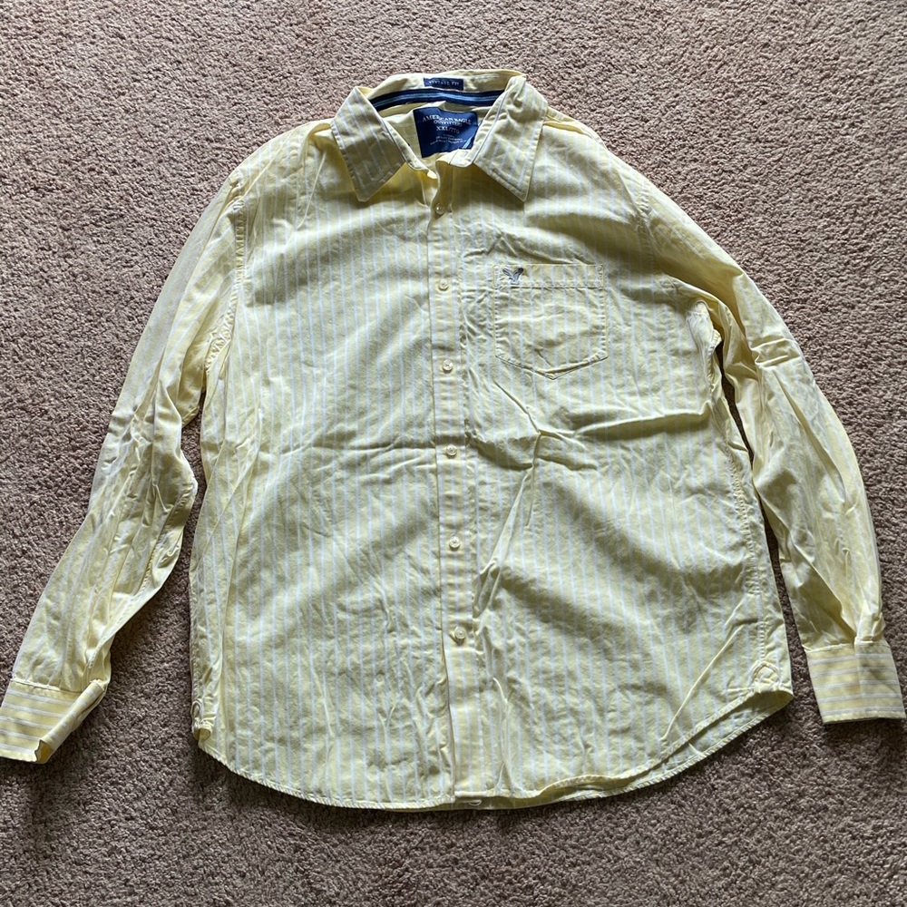 Men’s American eagle button up